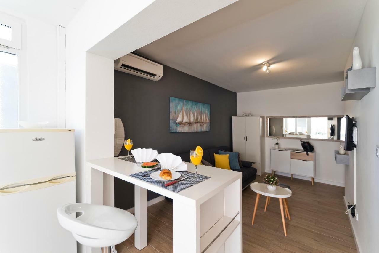 Apartment Marina Примоштен Экстерьер фото